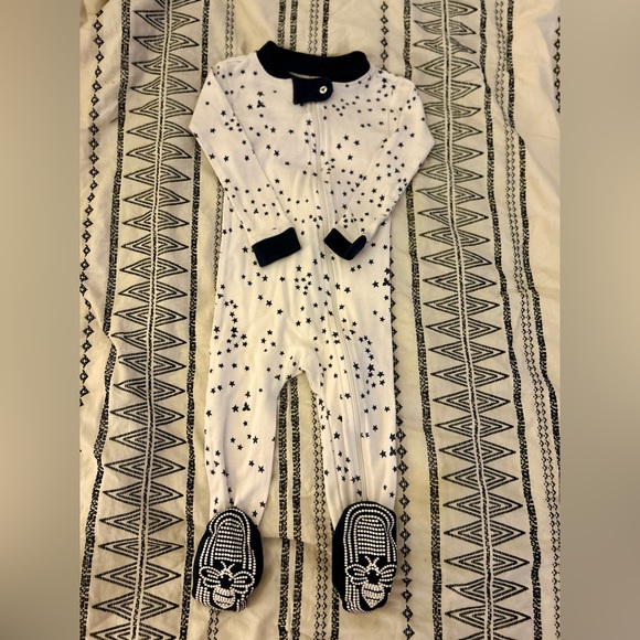 12 month Burt’s Bees sleep n play pjs - Picture 7 of 12